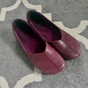 STEGMANN Liesl Leather Skimmer Rounded Toe FLATS Shoes Burgundy/Plum Women's 9